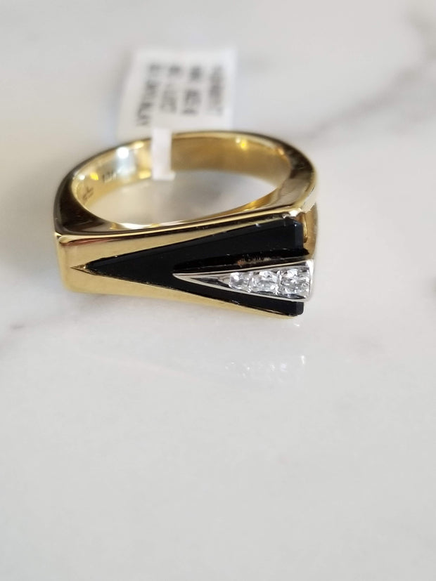 Art Deco Diamond and Onyx Ring